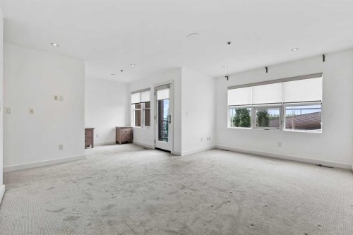 606 Aspen Meadows Hill Sw, Calgary, AB - Indoor Photo Showing Other Room