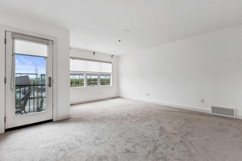 606 Aspen Meadows Hill Sw, Calgary, AB - Indoor Photo Showing Other Room