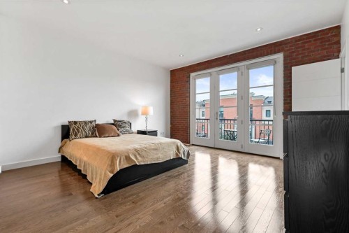 606 Aspen Meadows Hill Sw, Calgary, AB - Indoor Photo Showing Bedroom