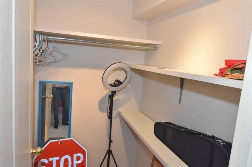 107 Hampshire Close Nw, Calgary, AB - Indoor With Storage