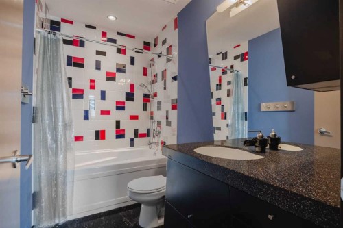 43 Westbluff Place, Rural Rocky View County, AB - Indoor Photo Showing Bathroom