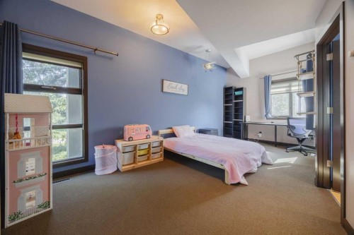43 Westbluff Place, Rural Rocky View County, AB - Indoor Photo Showing Bedroom