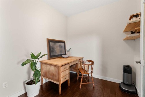 1535 Idaho Street, Carstairs, AB - Indoor