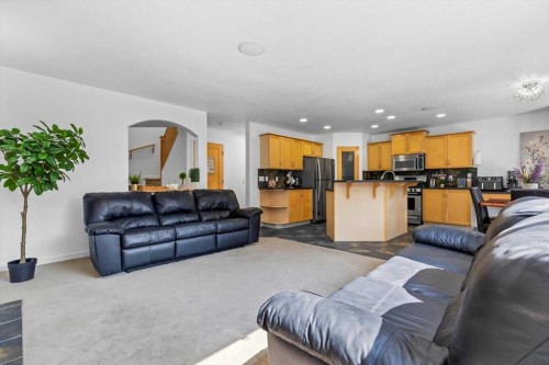 57 Everwillow Boulevard Sw, Calgary, AB - Indoor Photo Showing Living Room