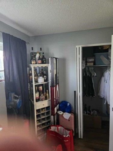 5112 Maryvale Drive Ne, Calgary, AB - Indoor