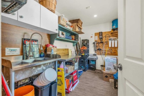 5204 579 Highway, Rural Mountain View County, AB 