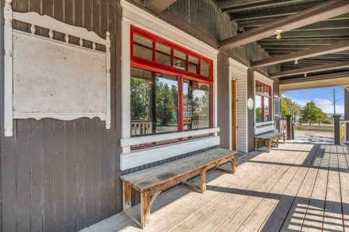 5204 579 Highway, Rural Mountain View County, AB 