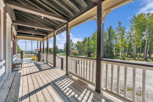 5204 579 Highway, Rural Mountain View County, AB 