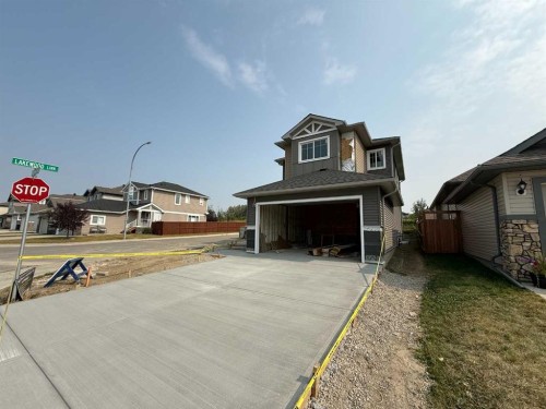 104 Lakewood Circle, Strathmore, AB - Outdoor
