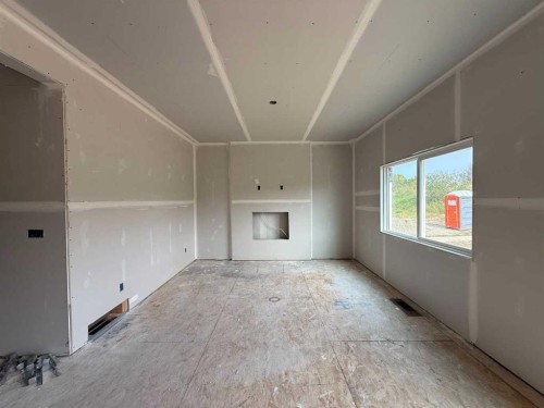 104 Lakewood Circle, Strathmore, AB - Indoor Photo Showing Other Room