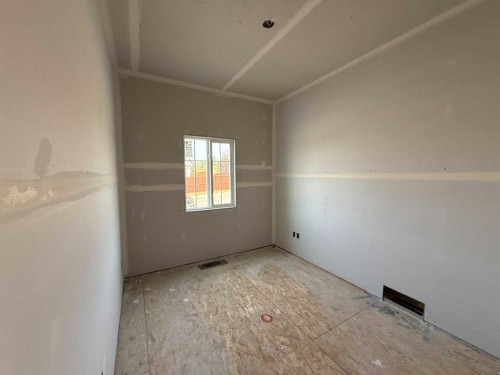104 Lakewood Circle, Strathmore, AB - Indoor Photo Showing Other Room