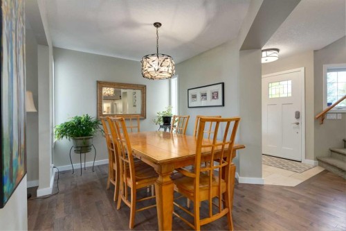 21 Springbank Rise Sw, Calgary, AB - Indoor Photo Showing Dining Room