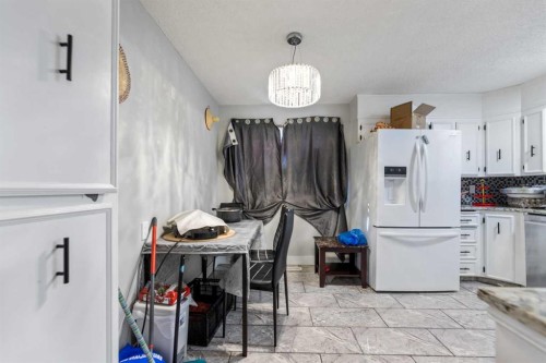 83 Templevale Way Ne, Calgary, AB - Indoor Photo Showing Kitchen