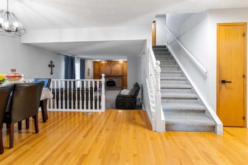 83 Templevale Way Ne, Calgary, AB - Indoor Photo Showing Other Room
