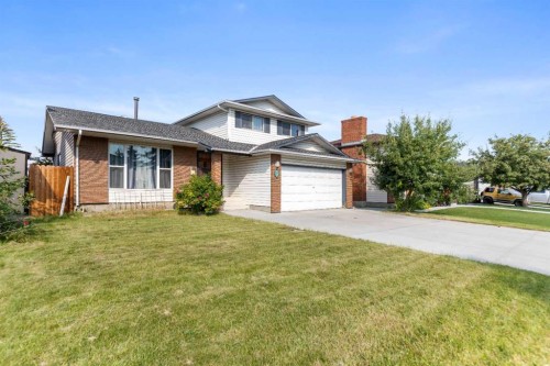 83 Templevale Way Ne, Calgary, AB - Outdoor