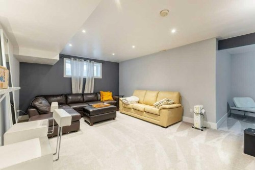 540 Panatella Court Nw, Calgary, AB - Indoor