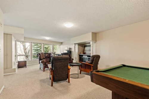 84 Edendale Crescent Nw, Calgary, AB - Indoor Photo Showing Other Room