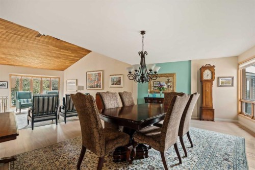 84 Edendale Crescent Nw, Calgary, AB - Indoor Photo Showing Dining Room