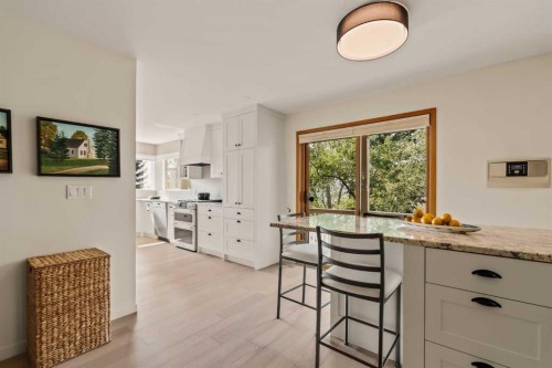 84 Edendale Crescent Nw, Calgary, AB - Indoor Photo Showing Kitchen