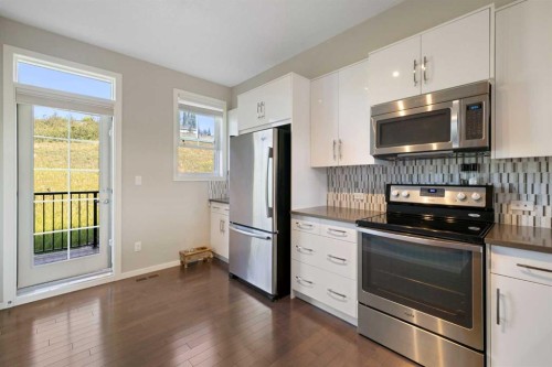 174 Ascot Point Sw, Calgary, AB - Indoor Photo Showing Kitchen With Stainless Steel Kitchen