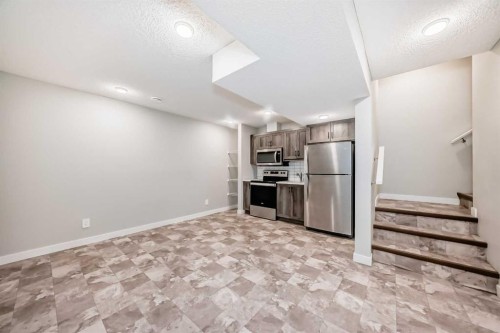 7468 202 Avenue Se, Calgary, AB - Indoor