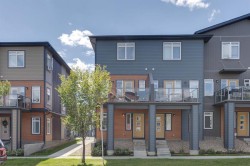 19 Sage Bluff Gate NW Calgary, AB T3R 1T5