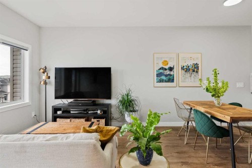 182 River Heights Drive, Cochrane, AB - Indoor