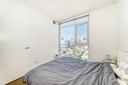 1202-550 Riverfront Avenue Se, Calgary, AB - Indoor Photo Showing Bedroom