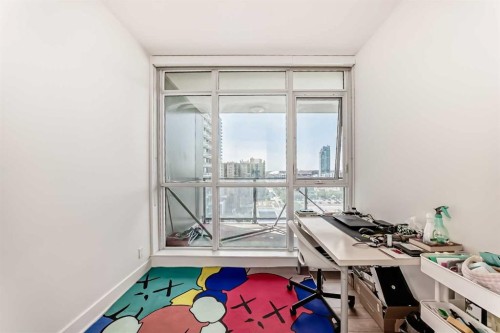 1202-550 Riverfront Avenue Se, Calgary, AB - Indoor Photo Showing Office