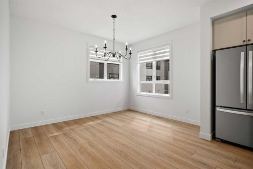 8349 8 Avenue Sw, Calgary, AB - Indoor