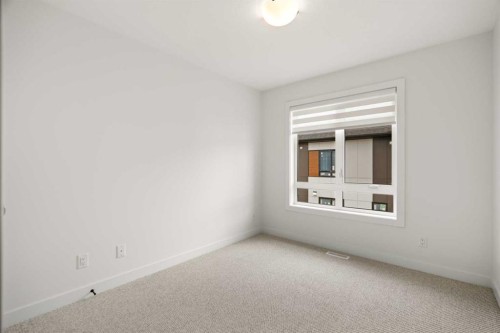 8349 8 Avenue Sw, Calgary, AB - Indoor Photo Showing Other Room