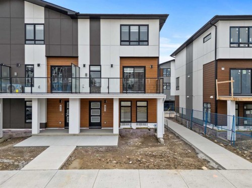 8349 8 Avenue Sw, Calgary, AB - Outdoor With Balcony