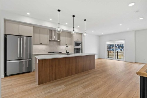 8349 8 Avenue Sw, Calgary, AB - Indoor Photo Showing Kitchen With Upgraded Kitchen