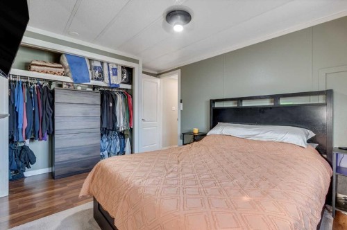 312 Aurora Drive, High River, AB 