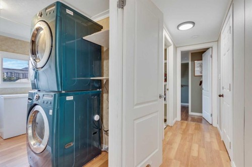 312 Aurora Drive, High River, AB 