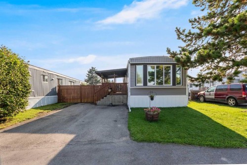 312 Aurora Drive, High River, AB 