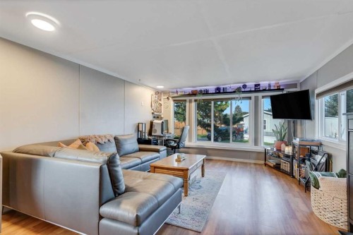 312 Aurora Drive, High River, AB 