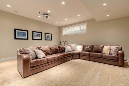 16 Varal Place Nw, Calgary, AB - Indoor Photo Showing Living Room