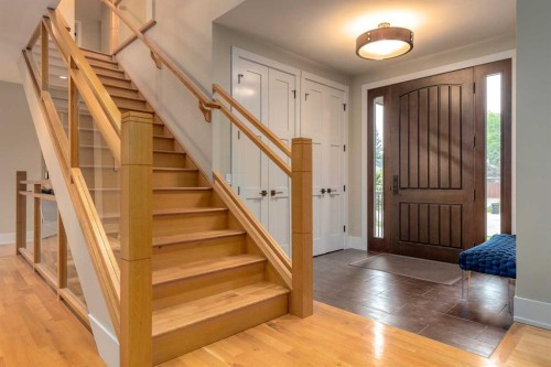 16 Varal Place Nw, Calgary, AB - Indoor Photo Showing Other Room