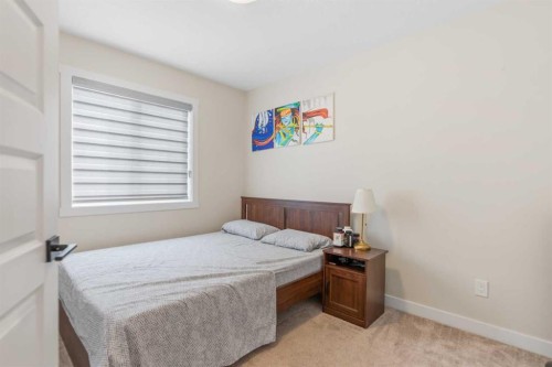 746 Bayview Hill Sw, Airdrie, AB - Indoor Photo Showing Bedroom