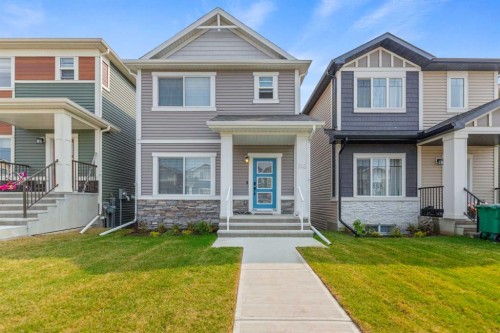 746 Bayview Hill Sw, Airdrie, AB - Outdoor With Facade