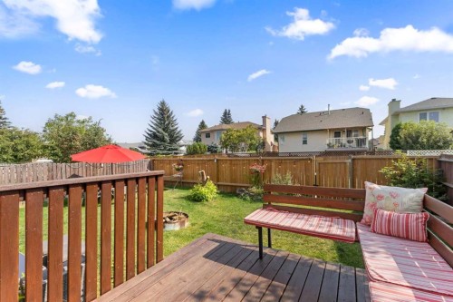 933 Applewood Drive Se, Calgary, AB - Outdoor With Deck Patio Veranda With Backyard