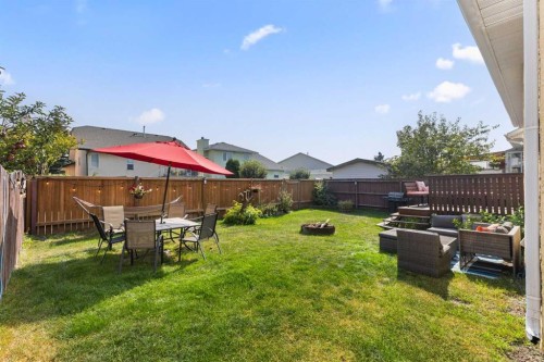 933 Applewood Drive Se, Calgary, AB - Outdoor With Backyard