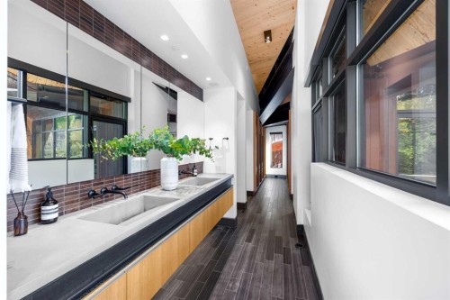 1308 Montreal Avenue Sw, Calgary, AB - Indoor