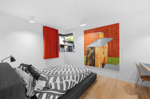 1308 Montreal Avenue Sw, Calgary, AB - Indoor Photo Showing Bedroom