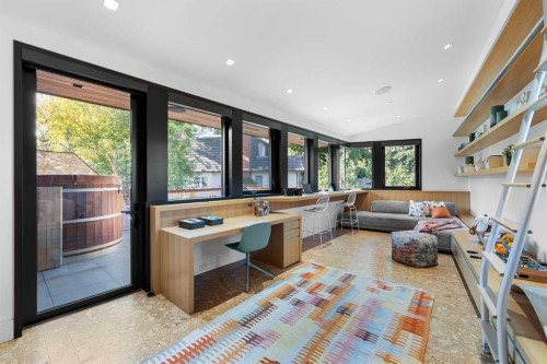 1308 Montreal Avenue Sw, Calgary, AB - Indoor