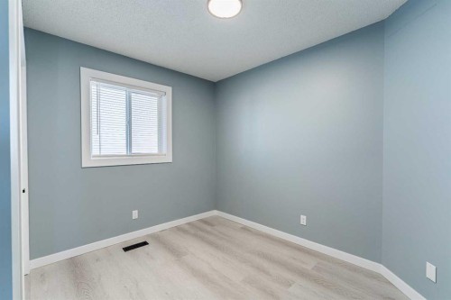 134 Erin Meadow Crescent Se, Calgary, AB - Indoor Photo Showing Other Room