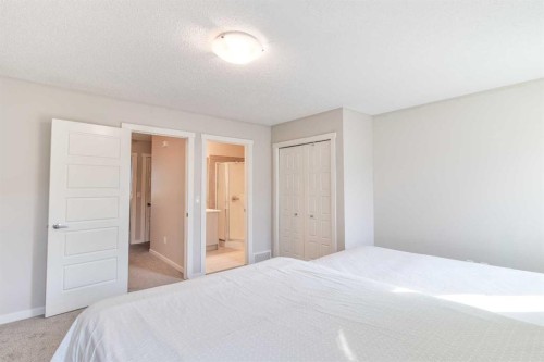 1016-7451 Falconridge Boulevard Ne, Calgary, AB - Indoor Photo Showing Bedroom