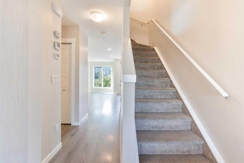 1016-7451 Falconridge Boulevard Ne, Calgary, AB - Indoor Photo Showing Other Room