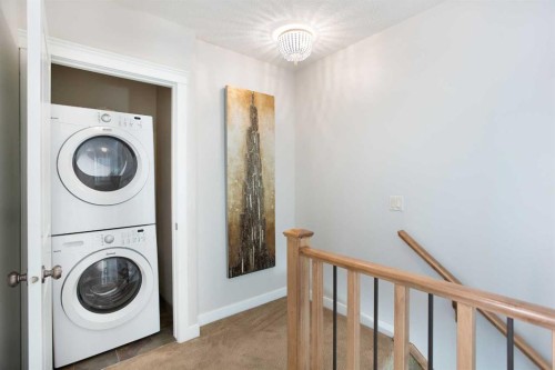 102-814 Memorial Drive Nw, Calgary, AB - Indoor Photo Showing Laundry Room